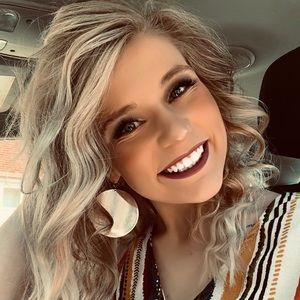 Meet your Posher, Alexandria